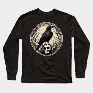 Vintage black crow on skull celtic goddess legend Badb Long Sleeve T-Shirt